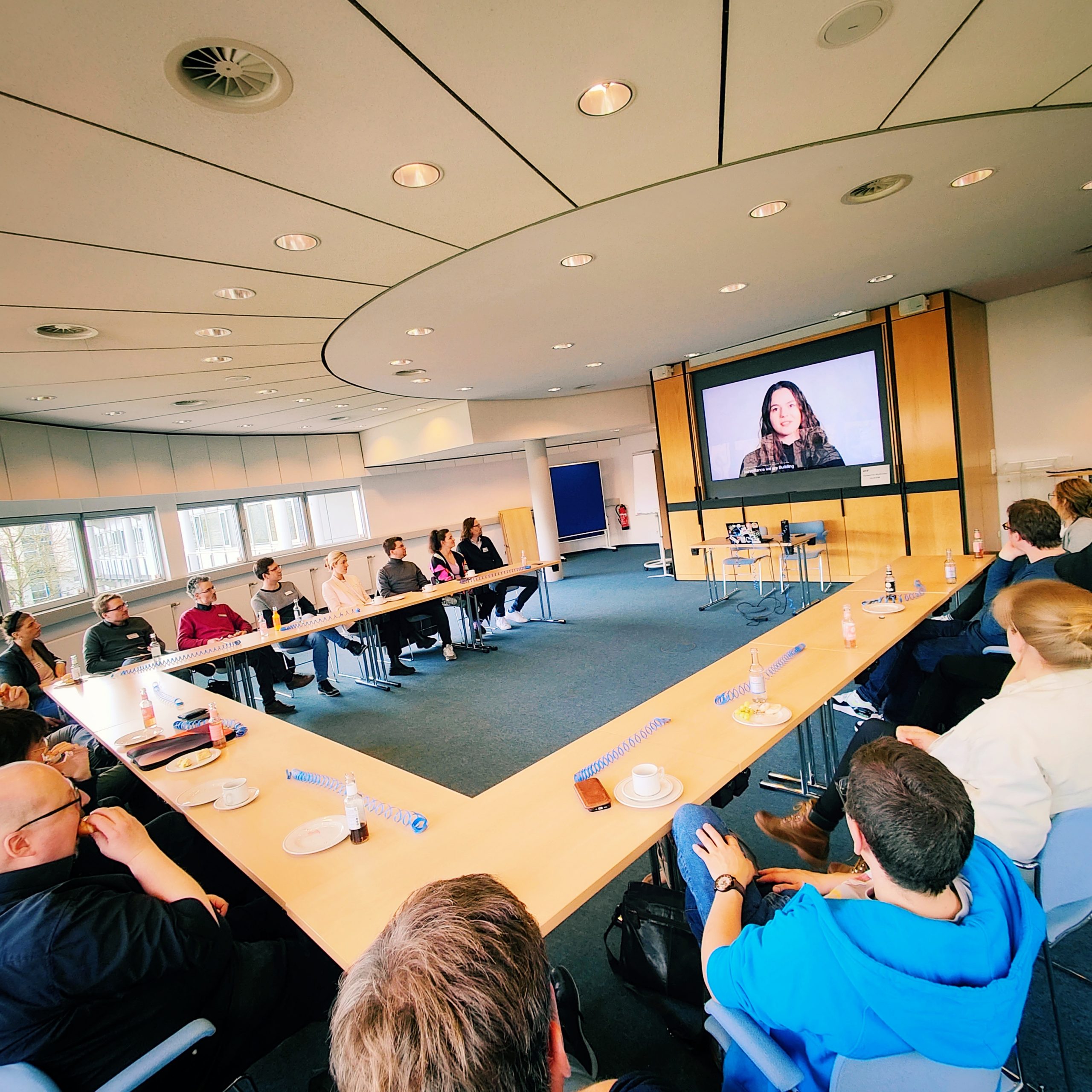 Wir haben einen gemeinsamen Chat!